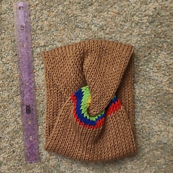 Tan Twisted Headband - Picture 1 of 3